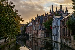 Groenerei und Blick zur Blinde-Ezelstraat-Brücke