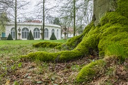 Flaeming-3 Blick zur Orangerie von Schloss Wiepersdorf.