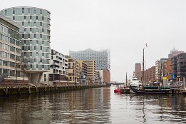 Lueneburg-24 Blick zur Philharmonie