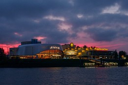 Lueneburg-43 Musical-Gebäude im Hafengelände