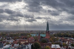 Herbst_2025-35 Blick zum Lübecker Dom