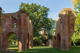 Bild_2012-23 Ruinen Kloster Eldena.