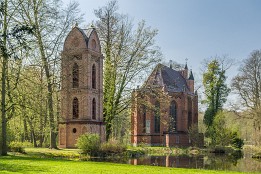 Lenzen-15 Katholische Kirche und Teepavillion