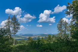 Blick nach Westen zu den Kali-Halden