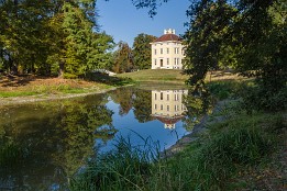 Dessau_Woerlitz_2018-15 Klassizistisches Landhaus - der ehemalige Wohnsitz von Luise