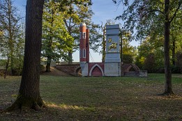 Dessau_Woerlitz_2018-30 Das gehört zu keinem der Parks - ist aber Element des gesamten Parklandschaftskonzeptes.. Es war mal ein Gasthaus, das der Fürst erbauen lies. Es ist dann...