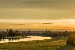 Bilder2017-152 Abendstimmung über Dresden - goldener Herbst