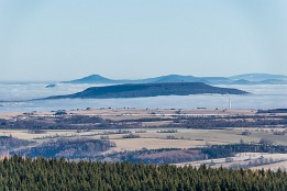 Bilder2016-78 Blick vom Kahleberg zum Schneeberg