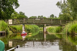 Bild_2009-32 Ein nettes Detail an der Strecke ist die 2-Männerbrücke bei Alt-Necheln.