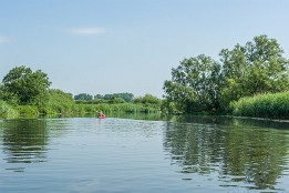 Bild_2009-40 Beim Verlassen des Bützower Sees schen die Snne wieder und der Nebel hatte sich aufgelöst.