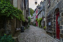 Dinan