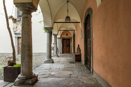Schweiz2016-13 Innenhof im Palazzo