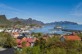 Lofotenreise-71 Blick über Kabelvåg - ich bin wieder auf einen Felsen gestiegen.