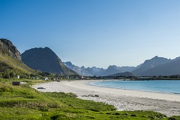 Lofotenreise-106 Abendstimmung in Ramberg - schöner Sandstrand.