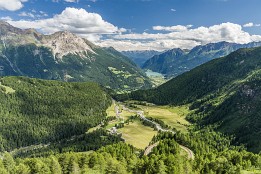 Schweiz2016-57 Blick vom Hotel Belvedere über das Puschlavtal.