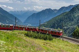 Schweiz_2017-85 Einfahrt bei Alp Grüm.