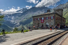 Schweiz_2017-86 Station und Restaurant Alp Grüm - ein schöner Ort für eine Einkehr und Startpunkt für Wanderungen.