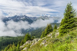 Schweiz_2017-26 Bei Alp Laret - Blick über das Inntal.