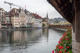 Schweiz_Okt_2019-19 Blick von der Kappelbrücke zur Altstadt Luzern