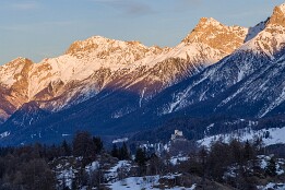 Ardez_2025-2 Alpenglühen über dem Inntal
